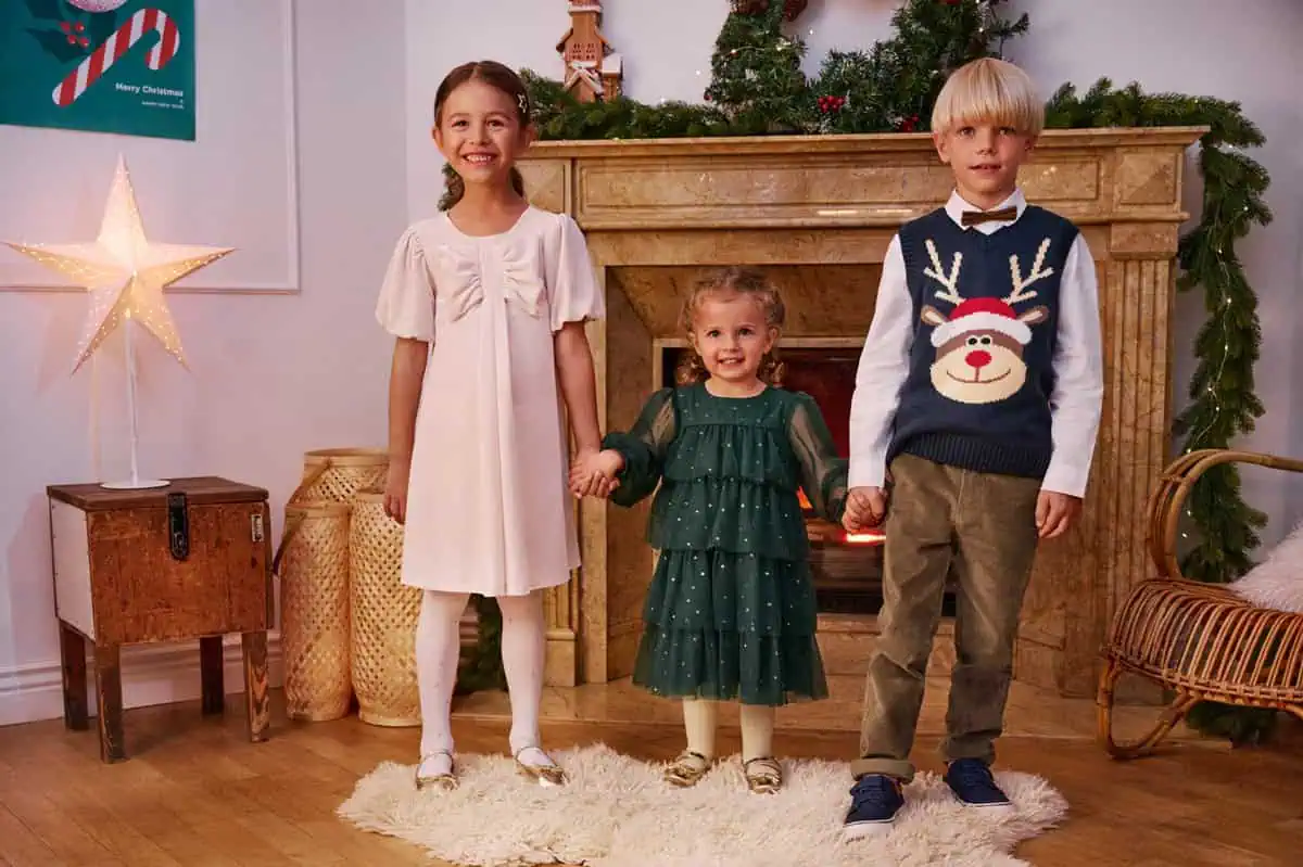 Sukienki dziewczęce na różne okazje. Sprawdź najmodniejsze propozycje tego roku