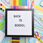 Szkolne trendy Back to School: wzory, kolory i najpopularniejsze motywy sezonu